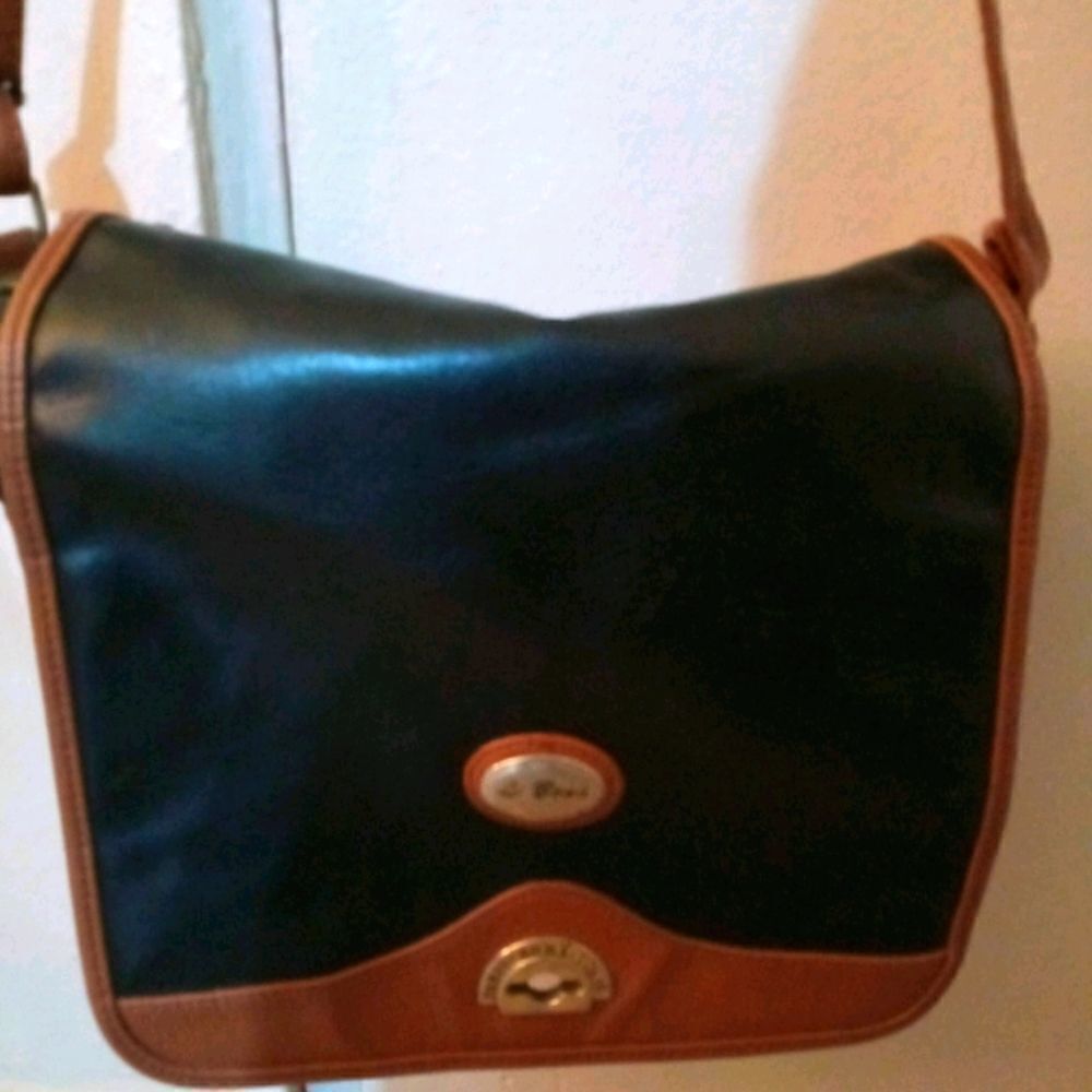 Le Bong vintage leather shoulder bag